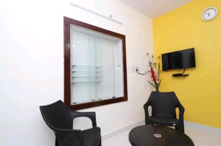 Wheel To Hills Stay Inn Service Apartments จิกมากาลูร์ ภายนอก รูปภาพ
